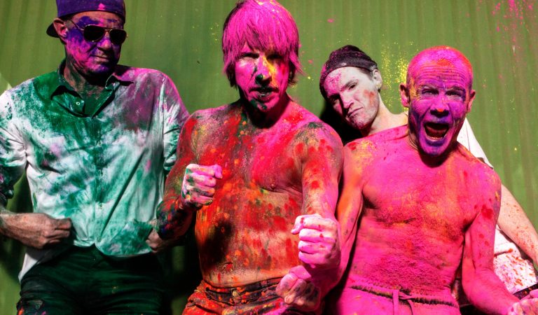Red Hot Chili Peppers To Make UAE Debut