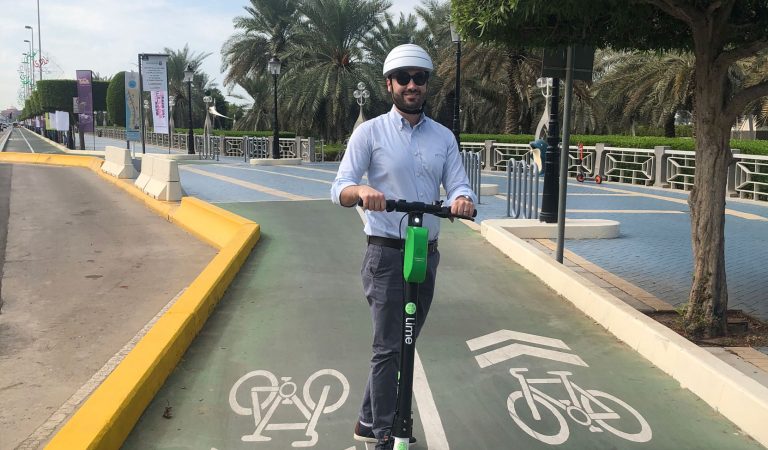 E-scooters: Warning against riding on the roads in Abu Dhabi