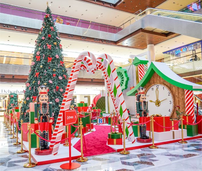 Santa Spotted at this cosy location in the Galleria Mall.