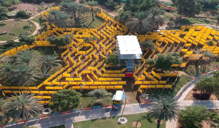 Giant Outdoor Maze Spotted In Marina Mall, Abu Dhabi