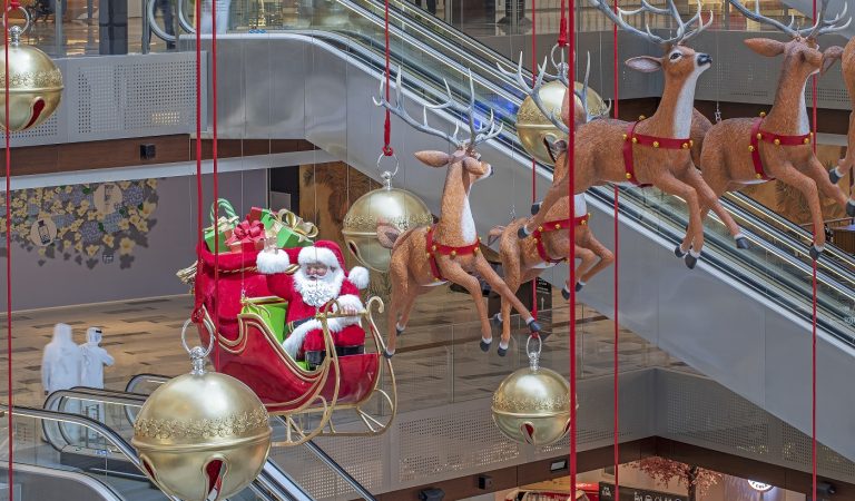 The Insta worthy ‘Winter Wonderland’ Is Back At The Galleria!