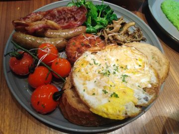 Breakfast at Jones The Grocer