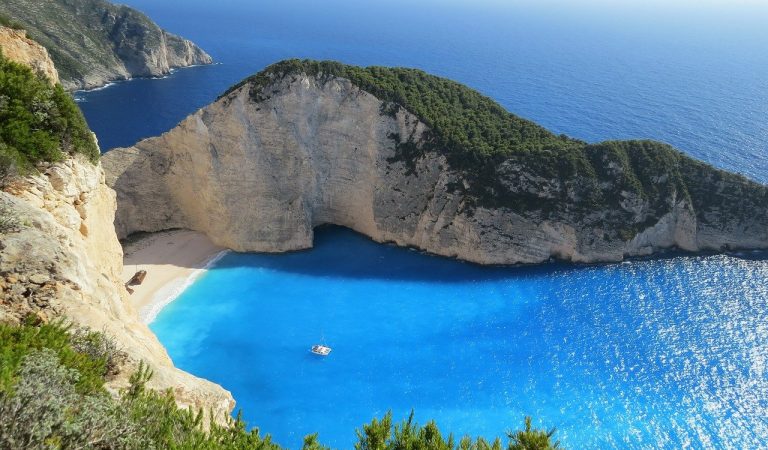 Greece: Will this be the next holiday destination for vaccinated individuals?