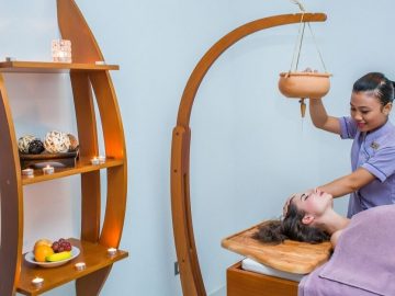 Al Raha Beach Hotel’s stunning spa offers entrancing half and full-day wellness programs for pure indulgence