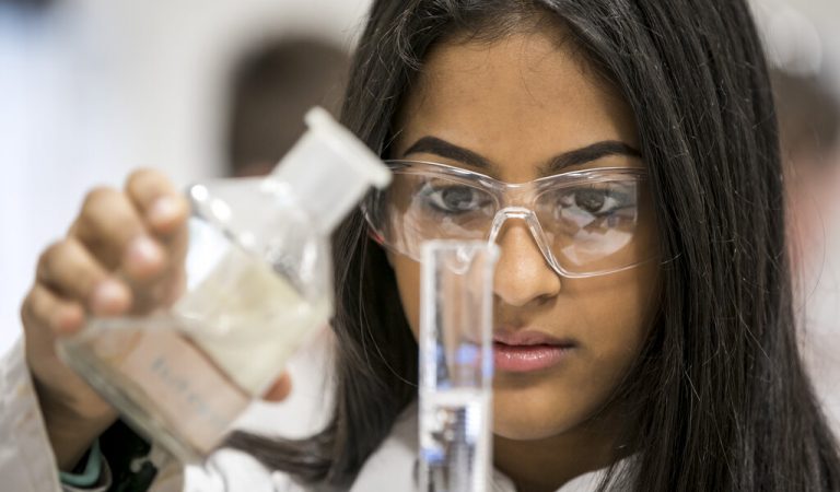 Why is the UK Boarding Education getting increasingly popular?