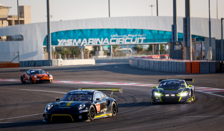 A Thrilling Weekend of Racing at Yas Marina Circuit!